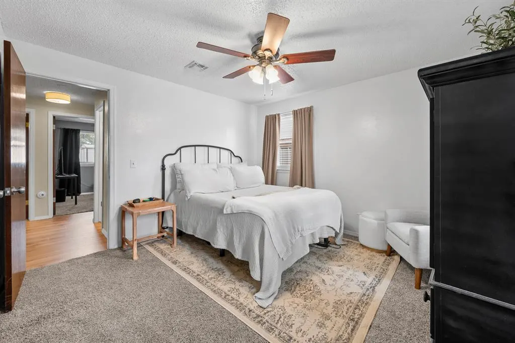 Photo 13 — 625 SW 9th Street, Moore, OK 73160