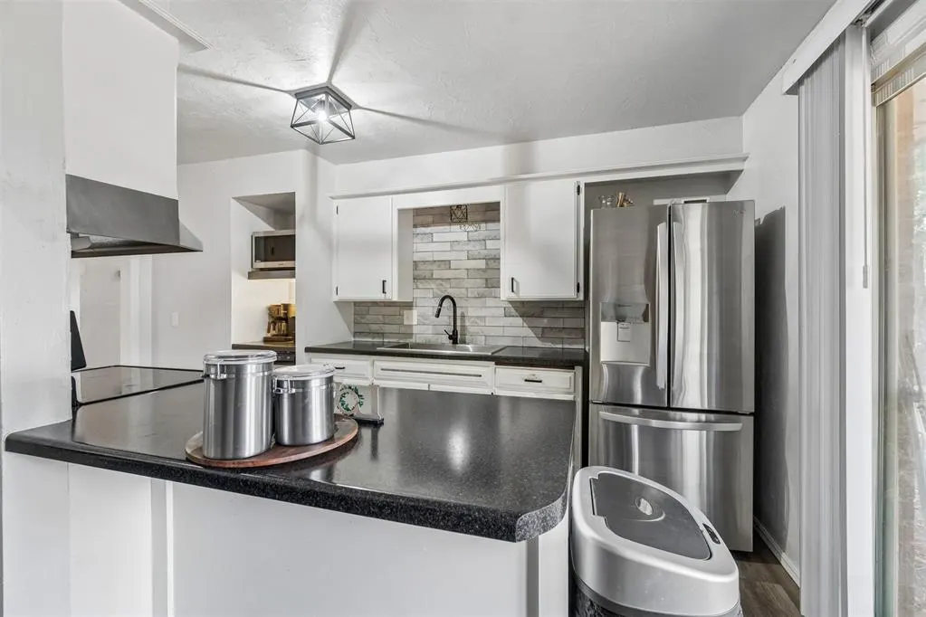 Photo 7 — 3024 Neighbors Lane, Oklahoma City, OK 73115
