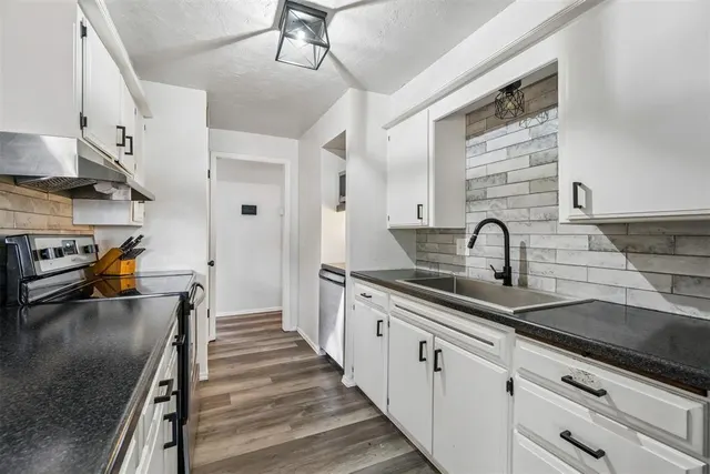 Photo 8 — 3024 Neighbors Lane, Oklahoma City, OK 73115