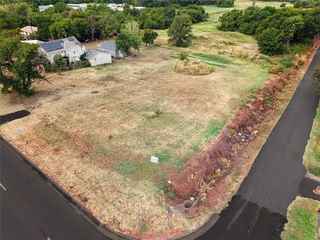 Photo 2 — 0000 SW Hwy 77/Prairie Grove Highway, Guthrie, OK 73044
