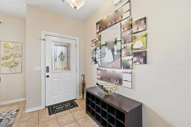 Photo 2 — 1804 Cougar Circle, Altus, OK 73521