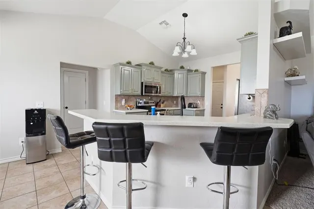 Photo 6 — 1804 Cougar Circle, Altus, OK 73521
