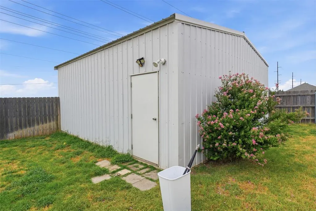 Photo 40 — 1804 Cougar Circle, Altus, OK 73521