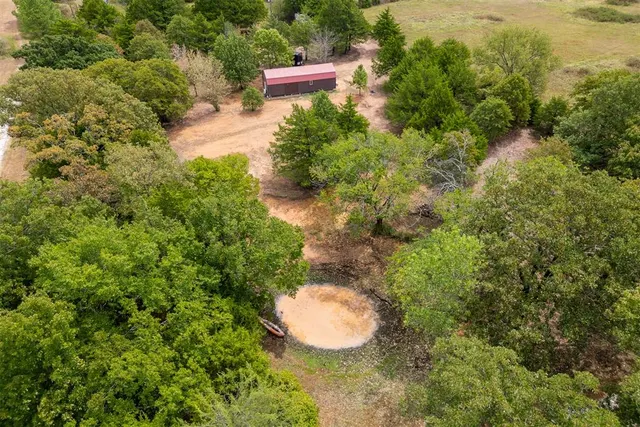 Photo 7 — 118 N Hurst Lane, Tecumseh, OK 74873