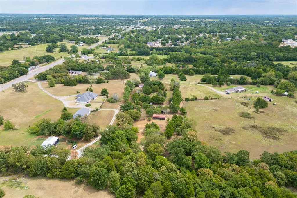 Photo 13 — 118 N Hurst Lane, Tecumseh, OK 74873