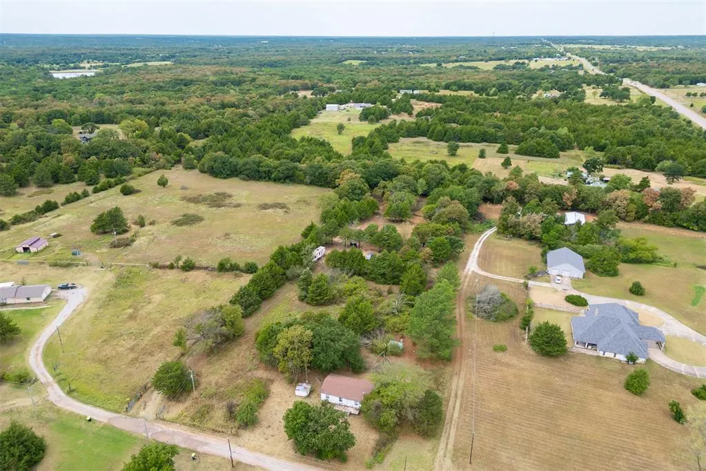 Photo 17 — 118 N Hurst Lane, Tecumseh, OK 74873