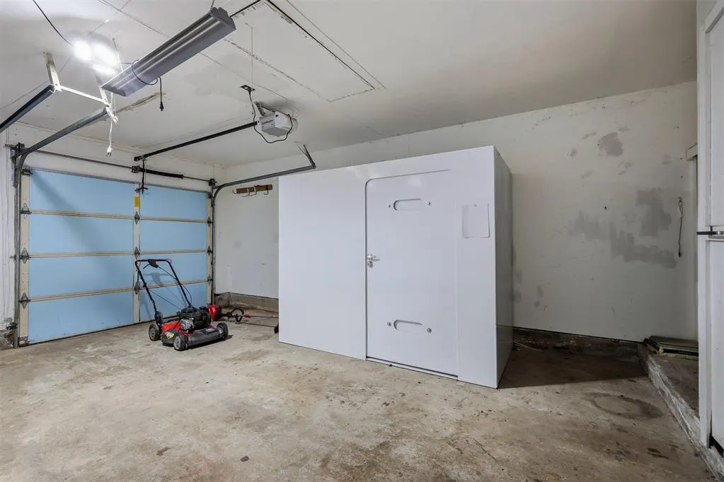 Photo 13 — 10444 Fairfax Lane, Yukon, OK 73099