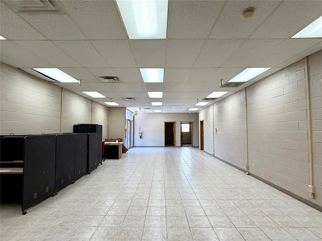 Photo 12 — 301 S 2nd Street, Chickasha, OK 73018