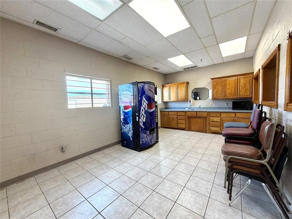 Photo 13 — 301 S 2nd Street, Chickasha, OK 73018