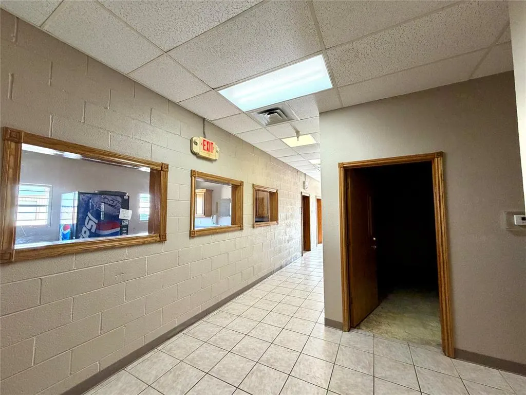 Photo 17 — 301 S 2nd Street, Chickasha, OK 73018