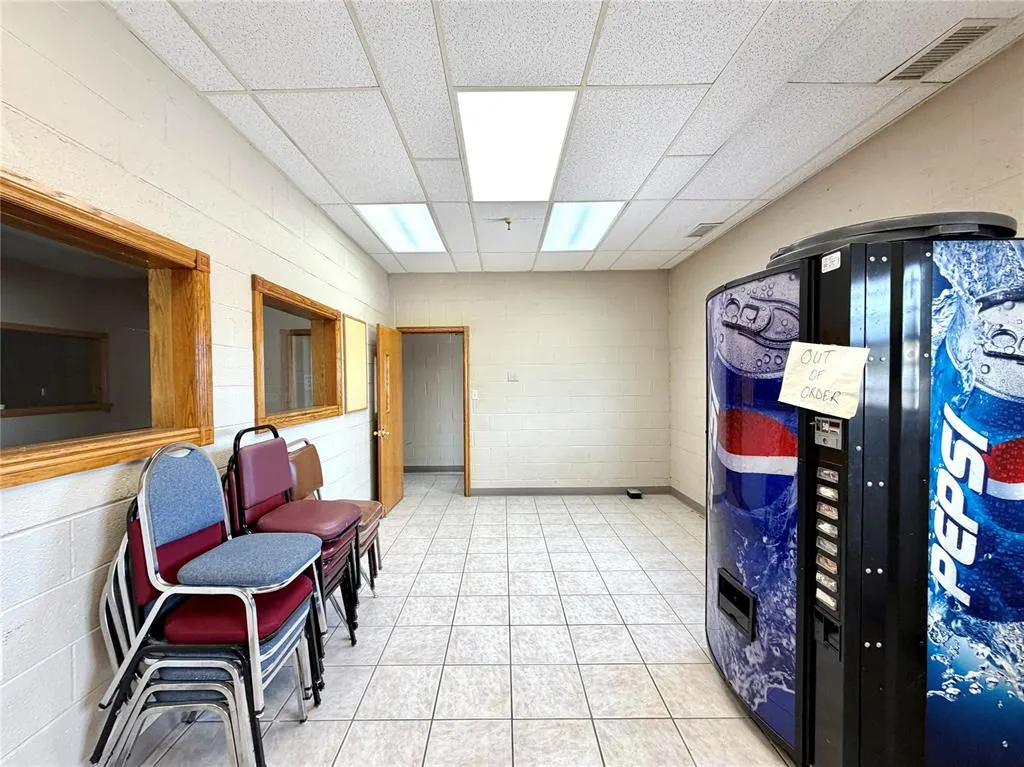 Photo 18 — 301 S 2nd Street, Chickasha, OK 73018
