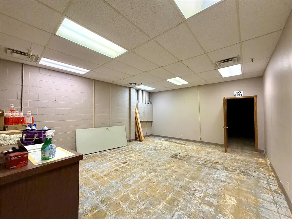 Photo 22 — 301 S 2nd Street, Chickasha, OK 73018