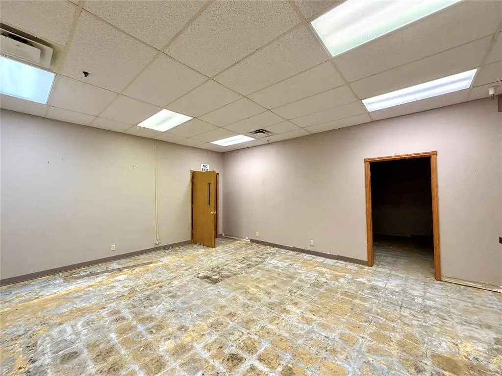 Photo 23 — 301 S 2nd Street, Chickasha, OK 73018