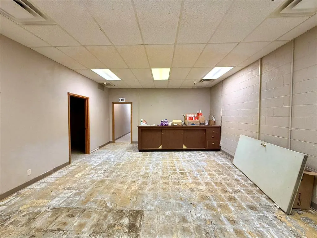 Photo 28 — 301 S 2nd Street, Chickasha, OK 73018