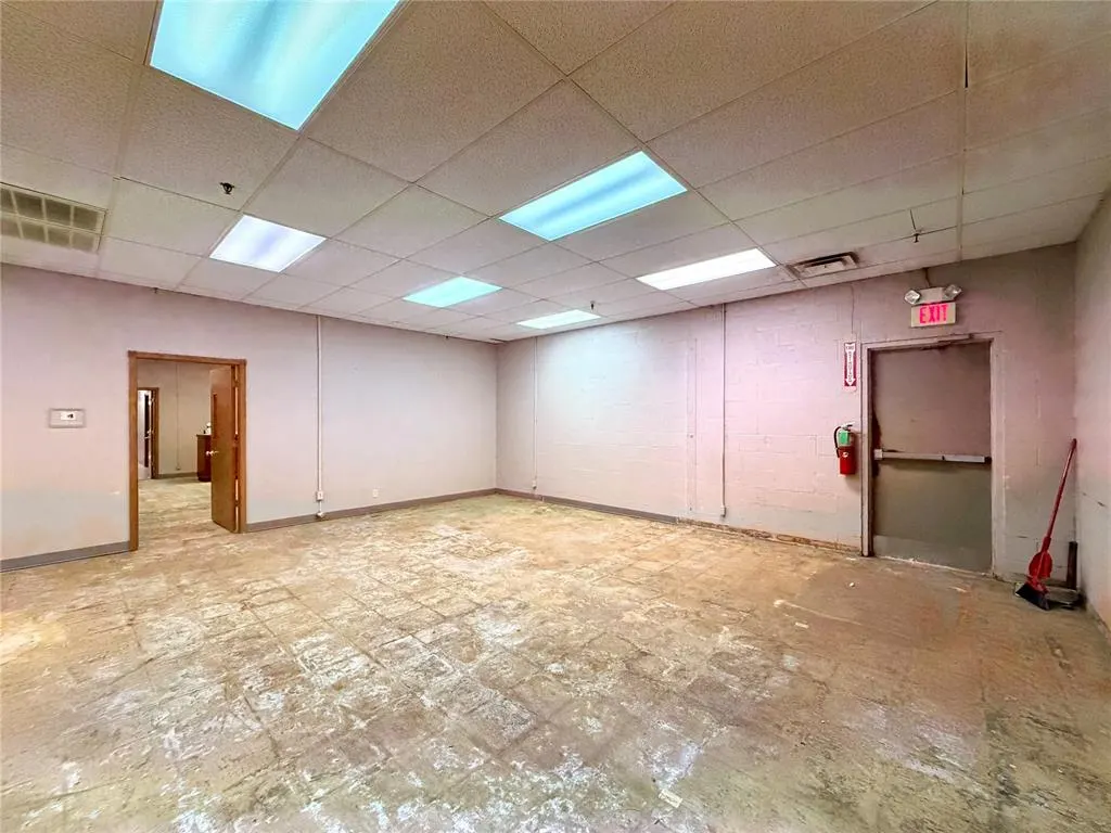 Photo 30 — 301 S 2nd Street, Chickasha, OK 73018