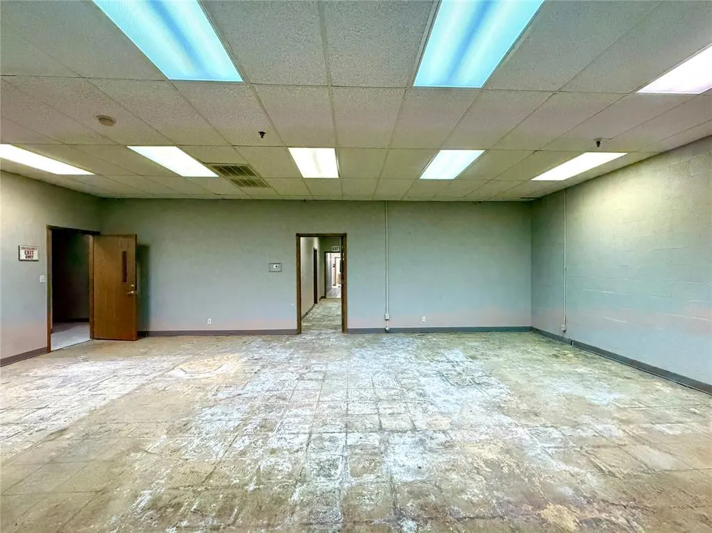 Photo 31 — 301 S 2nd Street, Chickasha, OK 73018