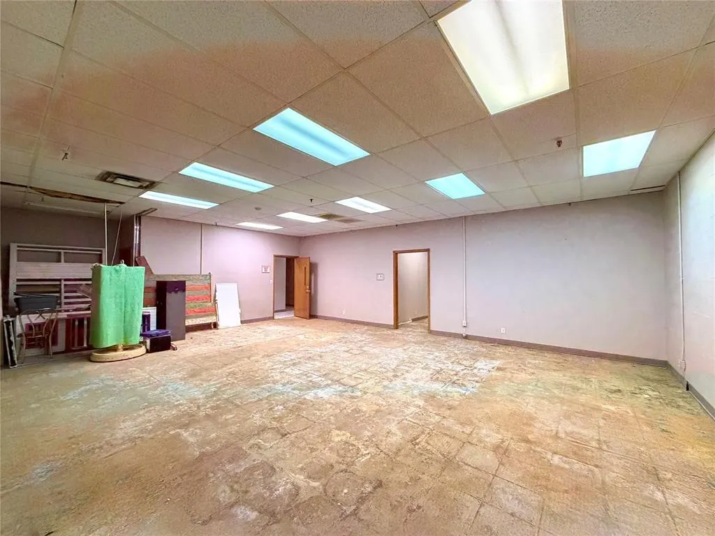 Photo 32 — 301 S 2nd Street, Chickasha, OK 73018