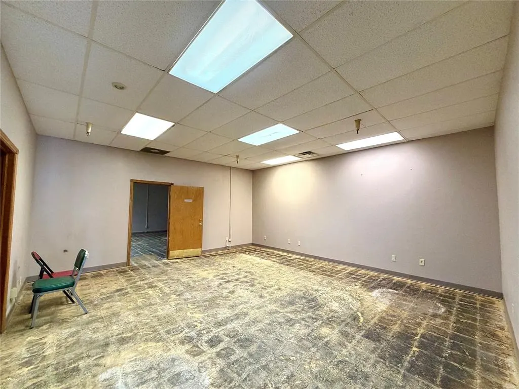 Photo 40 — 301 S 2nd Street, Chickasha, OK 73018
