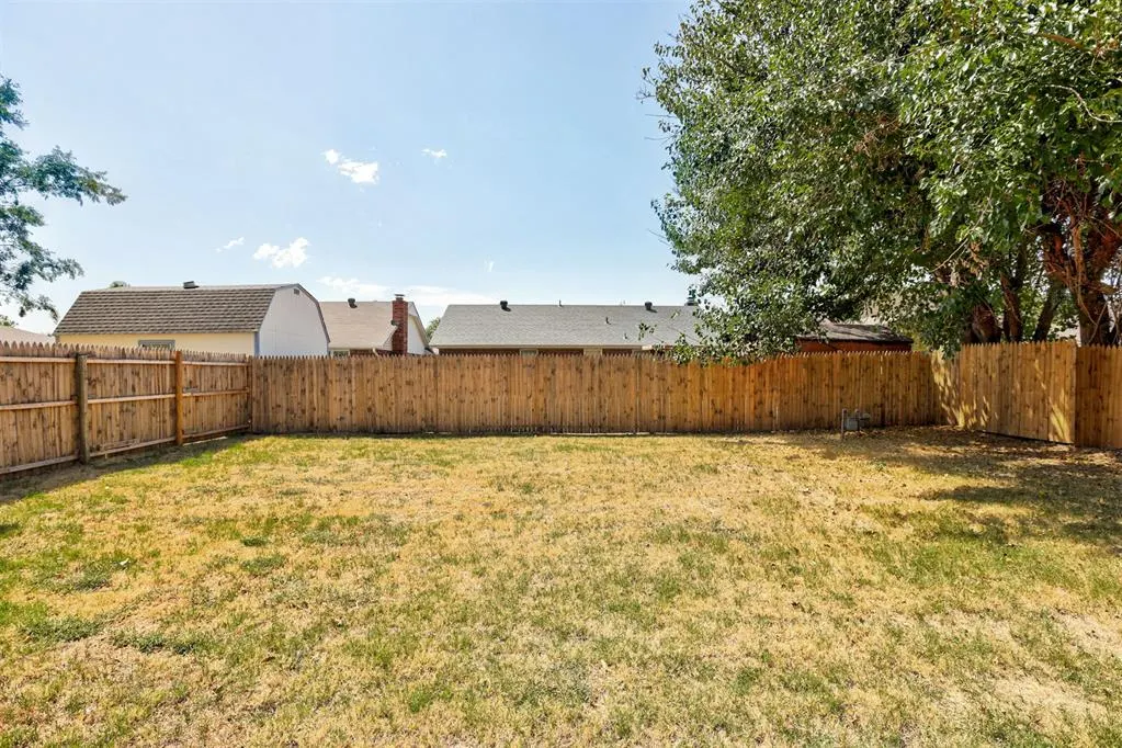 Photo 29 — 612 W Perry Drive, Mustang, OK 73064
