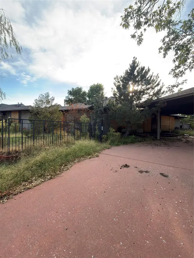 Photo 4 — 6219 Riviera Drive, Oklahoma City, OK 73112