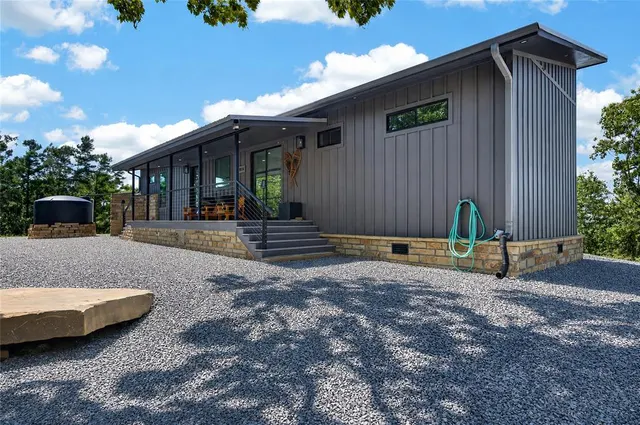 Photo 5 — 10 Moonshine Drive, Clayton, OK 784536