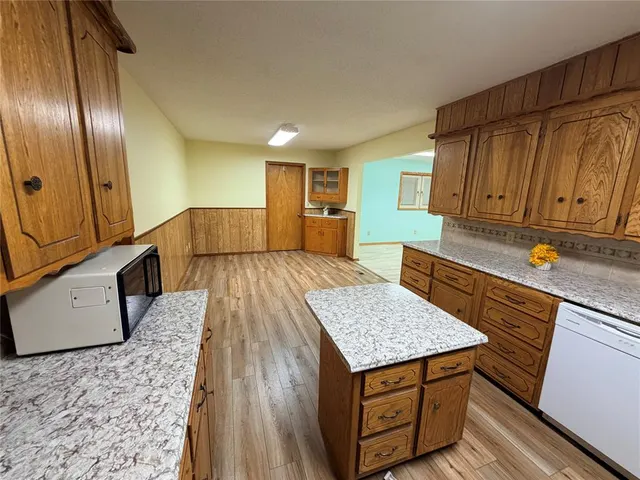 Photo 7 — 406 N Armor Avenue, Canton, OK 73724