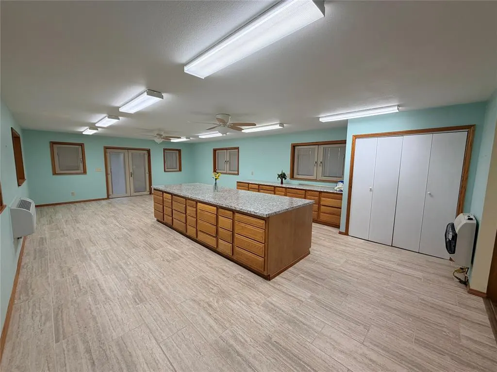 Photo 10 — 406 N Armor Avenue, Canton, OK 73724