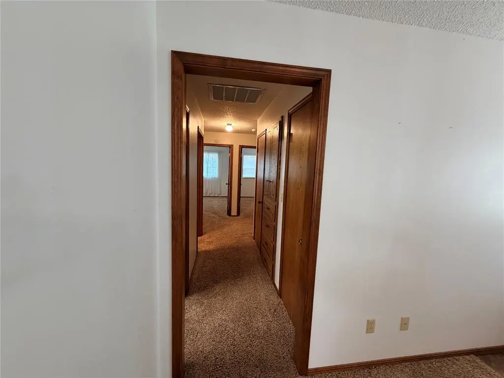 Photo 12 — 406 N Armor Avenue, Canton, OK 73724