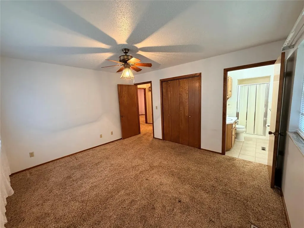 Photo 16 — 406 N Armor Avenue, Canton, OK 73724
