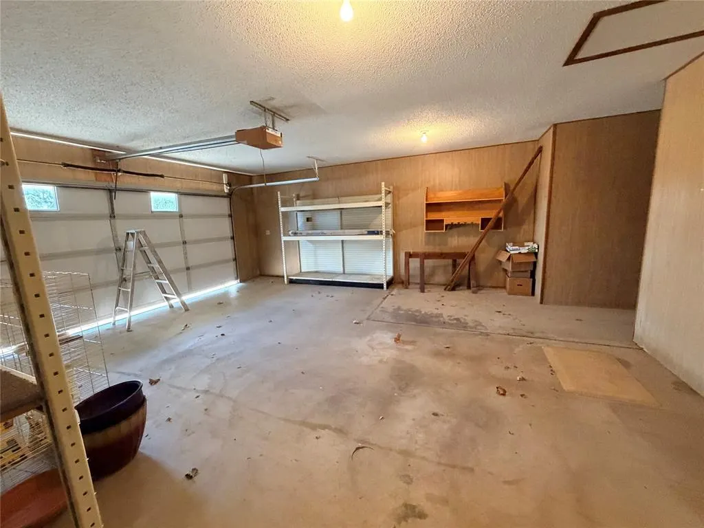 Photo 26 — 406 N Armor Avenue, Canton, OK 73724