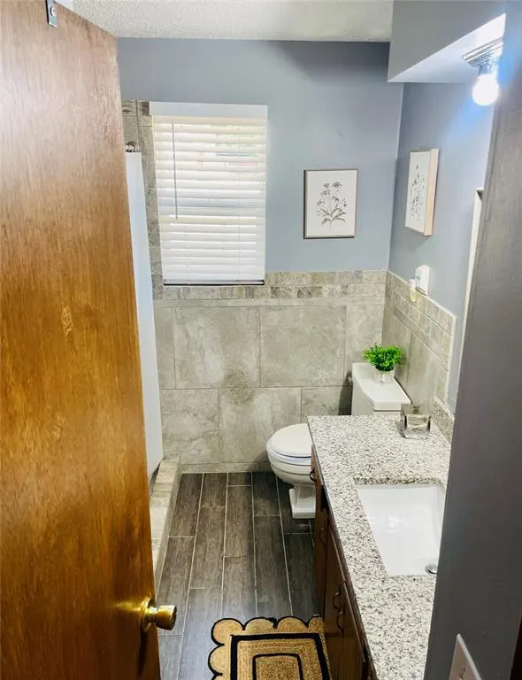 Photo 4 — 2216 N Mueller Avenue, Bethany, OK 73008