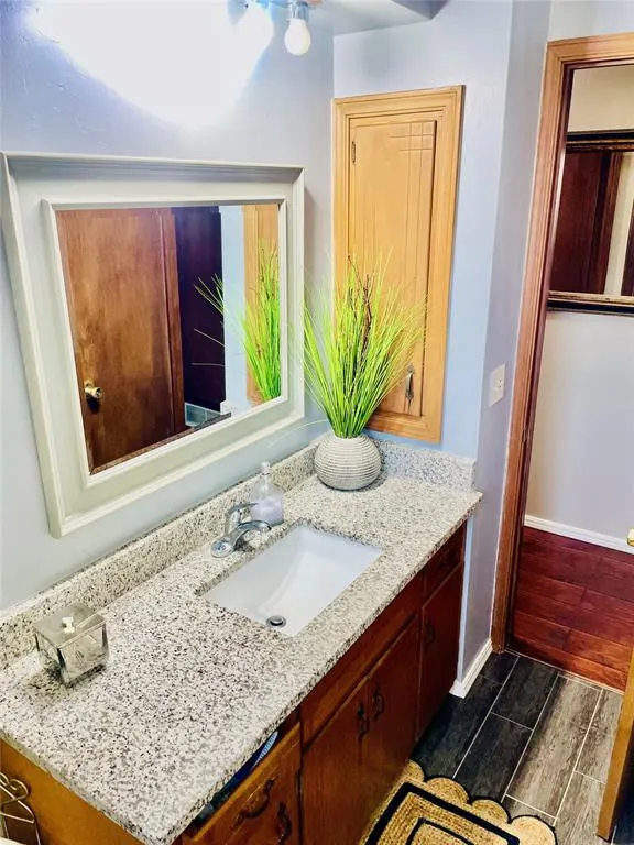 Photo 5 — 2216 N Mueller Avenue, Bethany, OK 73008
