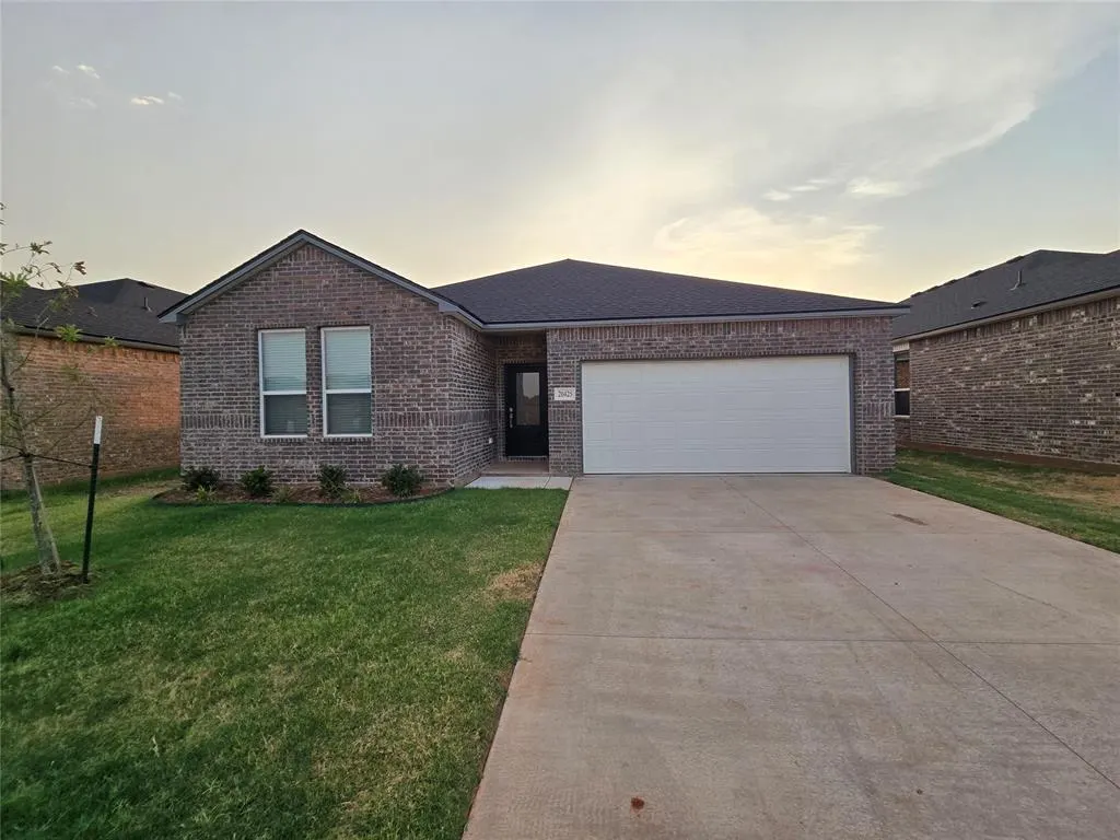 Front exterior — 20425 Mule Deer Drive, Edmond, OK 73012