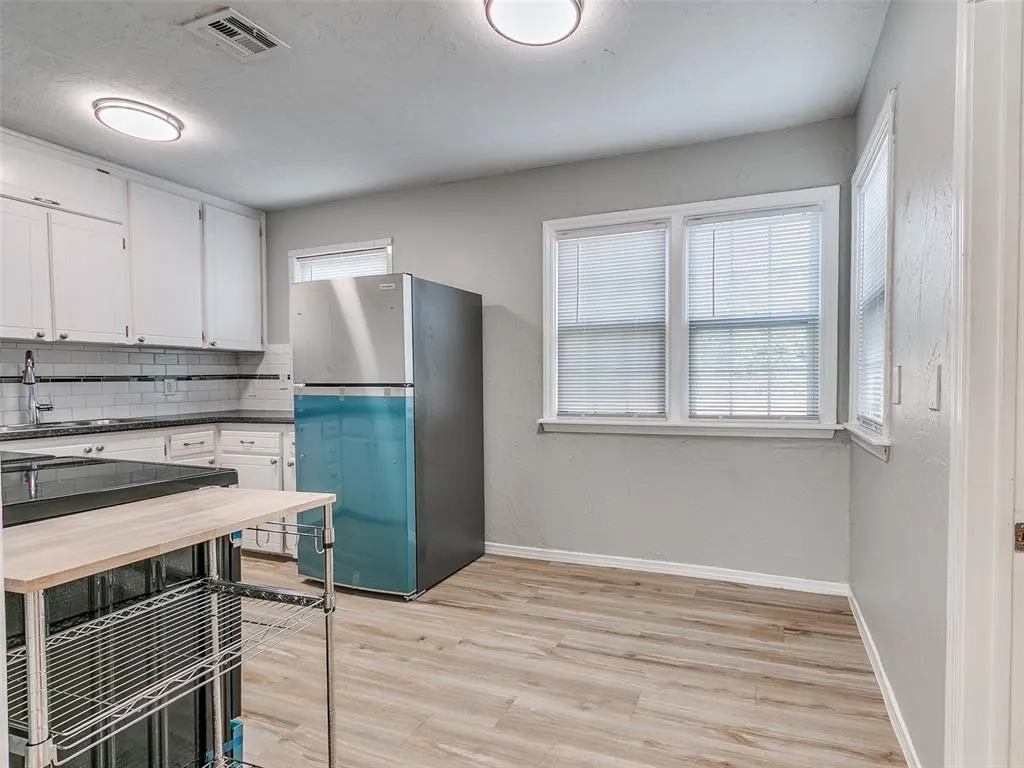 Photo 11 — 1106 Jet Drive, Midwest City, OK 73110