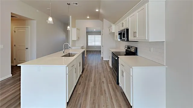 Photo 8 — 489 Hardesty Drive, Shawnee, OK 74804