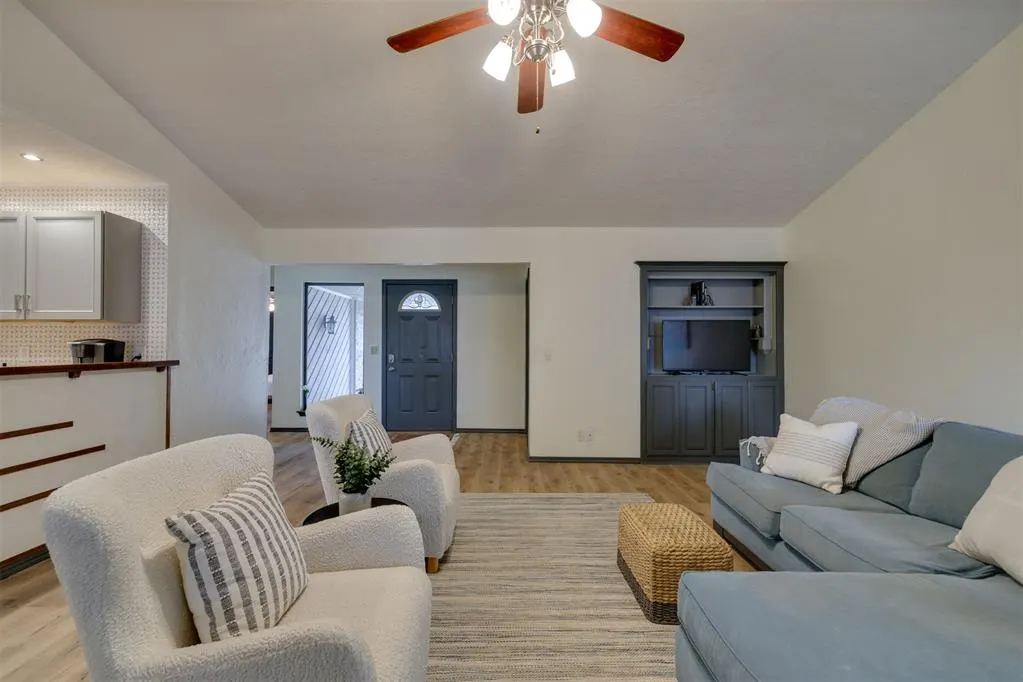 Photo 8 — 2600 N Valley Brook Drive, Edmond, OK 73034