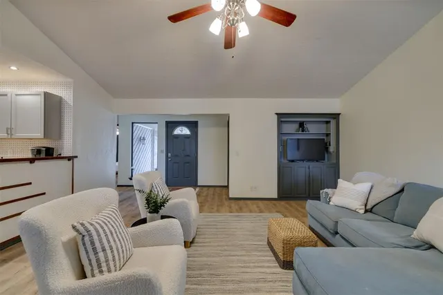 Photo 8 — 2600 N Valley Brook Drive, Edmond, OK 73034