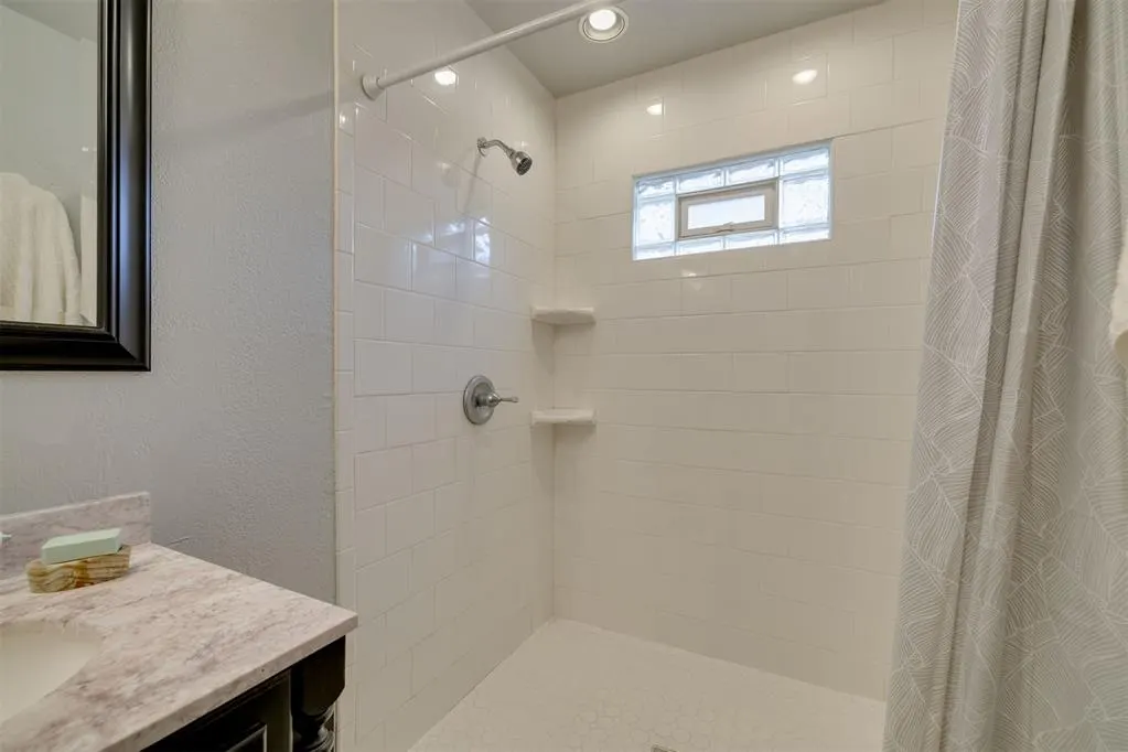 Photo 20 — 2600 N Valley Brook Drive, Edmond, OK 73034