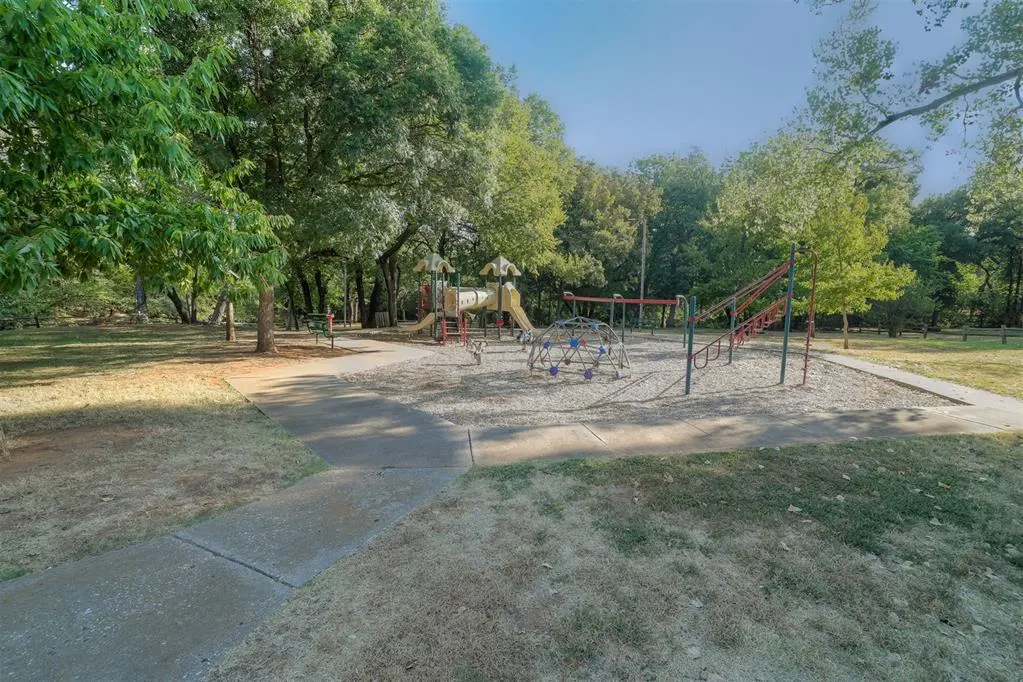 Photo 44 — 2600 N Valley Brook Drive, Edmond, OK 73034