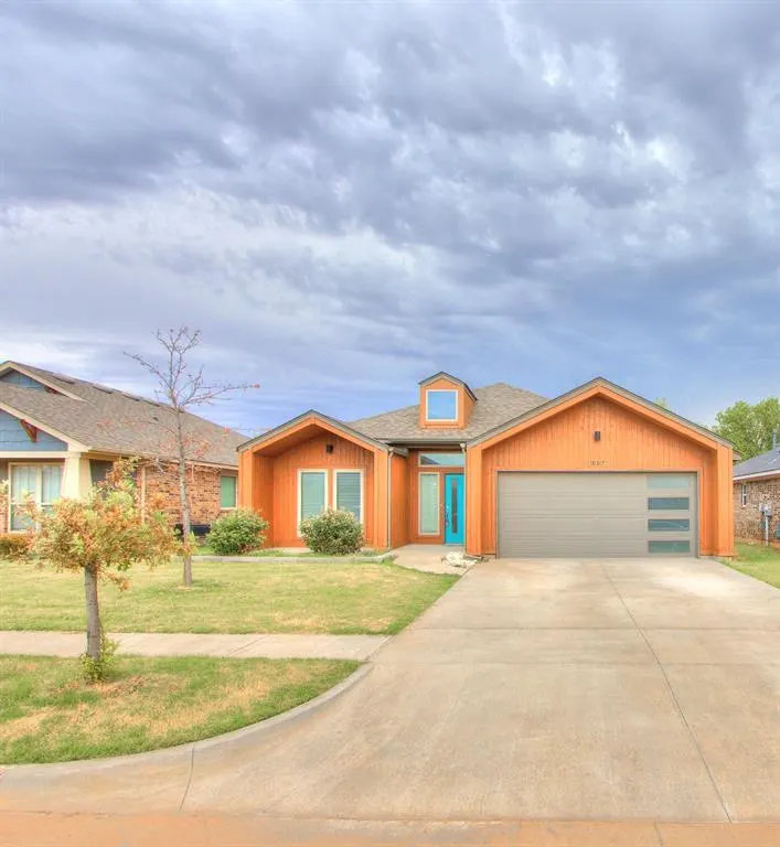 Photo 2 — 10317 NW 34th Terrace, Yukon, OK 73099