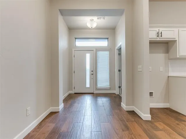 Photo 3 — 10317 NW 34th Terrace, Yukon, OK 73099