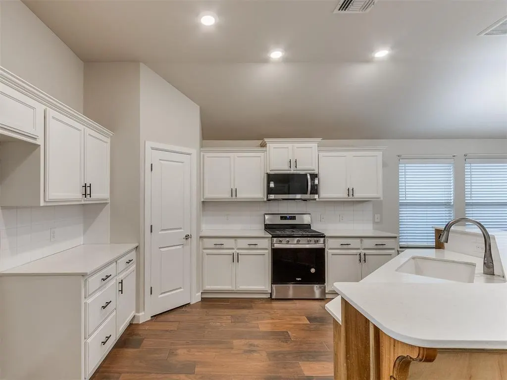 Photo 5 — 10317 NW 34th Terrace, Yukon, OK 73099
