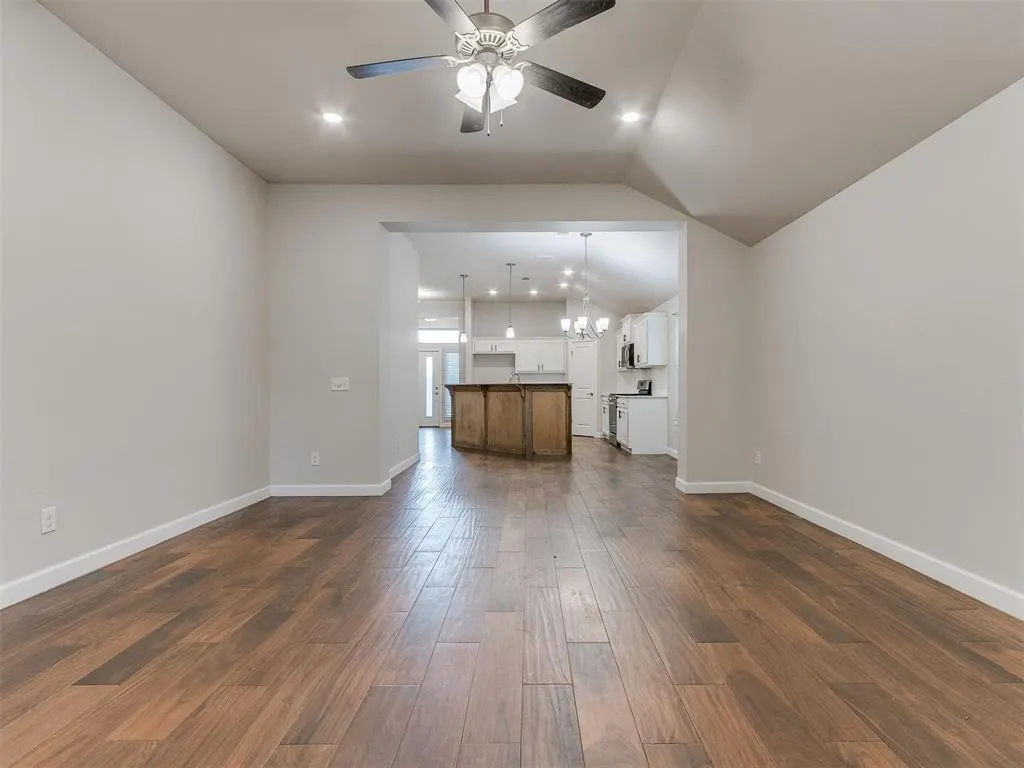 Photo 9 — 10317 NW 34th Terrace, Yukon, OK 73099