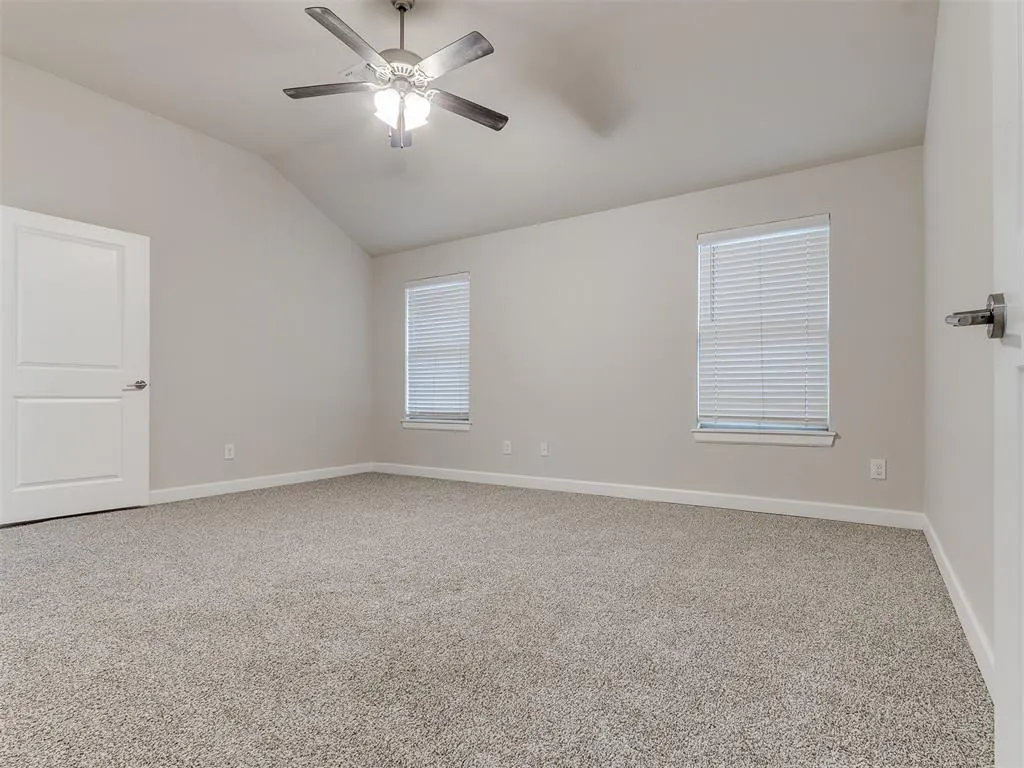 Photo 13 — 10317 NW 34th Terrace, Yukon, OK 73099