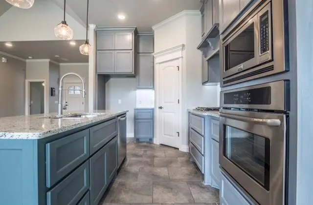 Photo 8 — 5504 Shiloh Drive, Oklahoma City, OK 73179