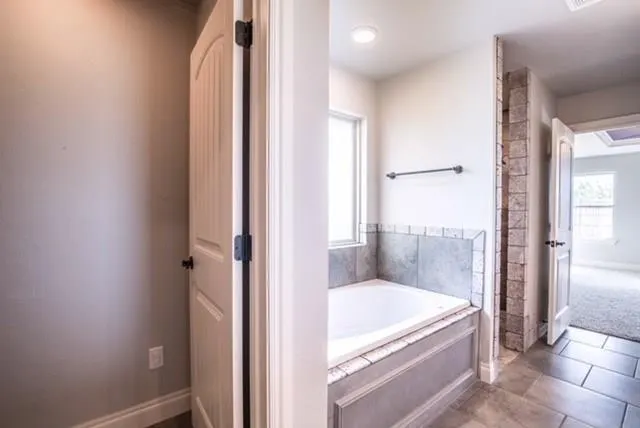Photo 14 — 5504 Shiloh Drive, Oklahoma City, OK 73179