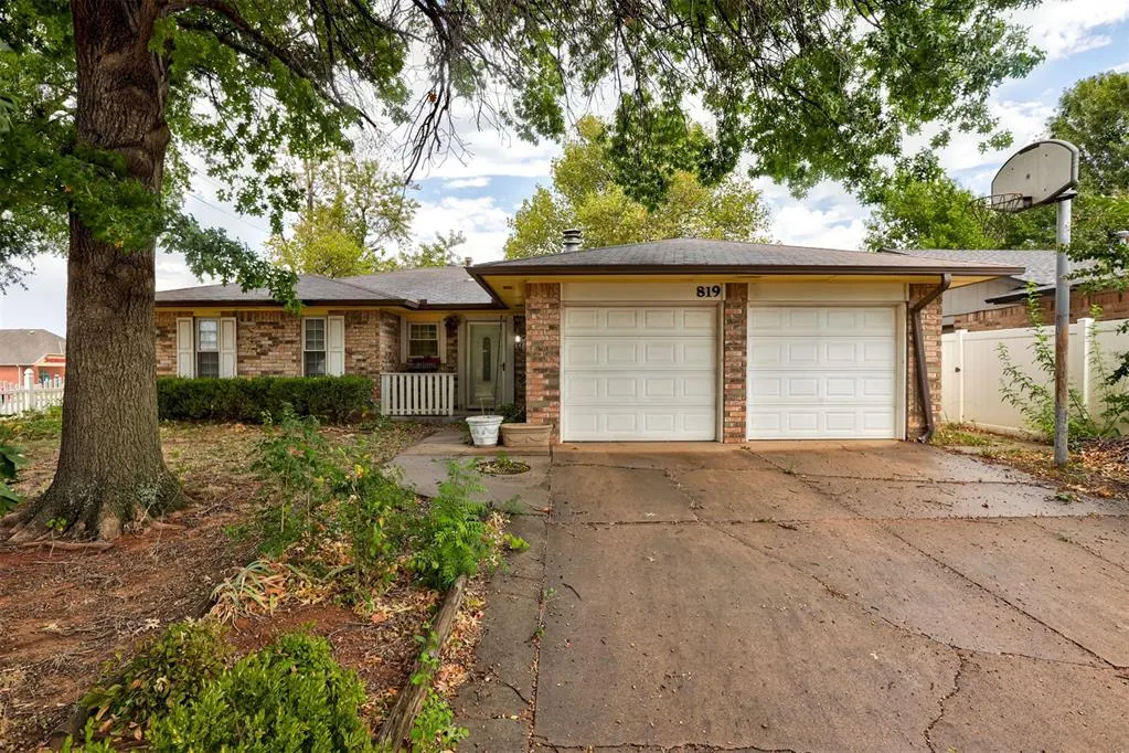 Photo 29 — 819 Hawthorne Place, Edmond, OK 73003