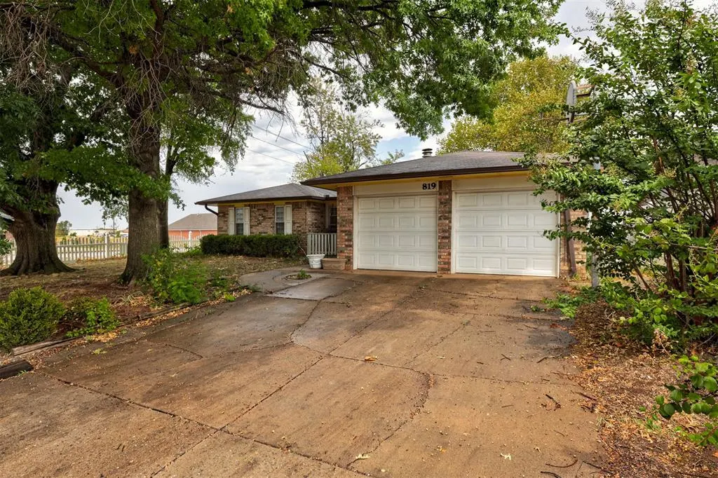Photo 30 — 819 Hawthorne Place, Edmond, OK 73003