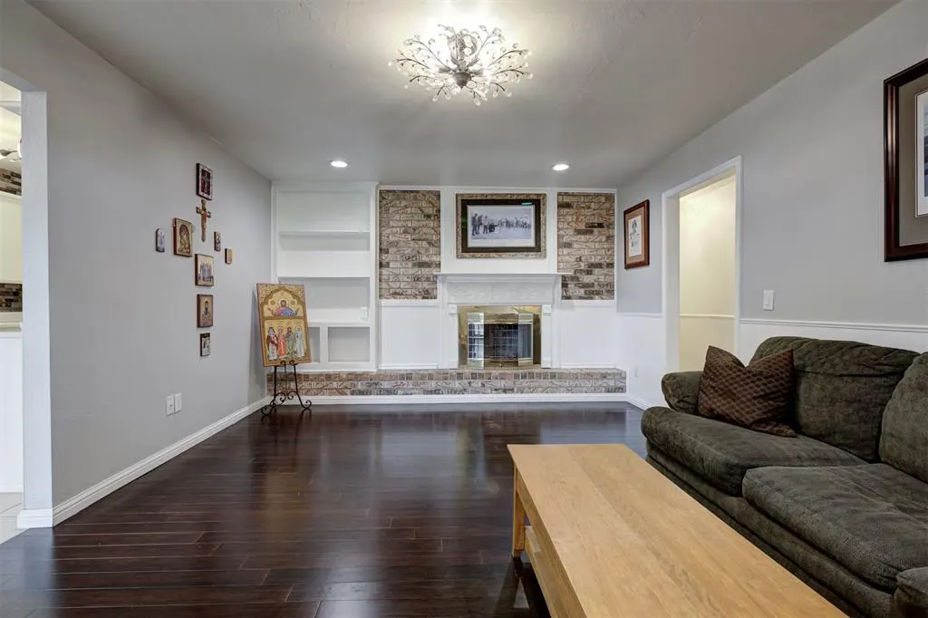 Photo 4 — 819 Hawthorne Place, Edmond, OK 73003
