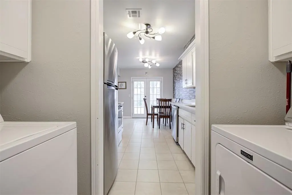 Photo 14 — 819 Hawthorne Place, Edmond, OK 73003